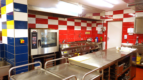 nov-skol-jidelna-2021-005